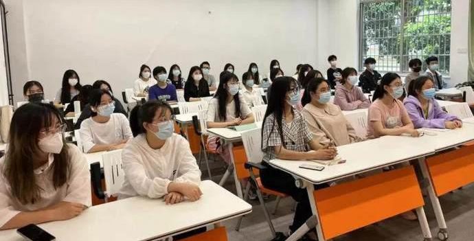 【华夏访谈网】武汉工程科技学院积极构建绿色低碳校园