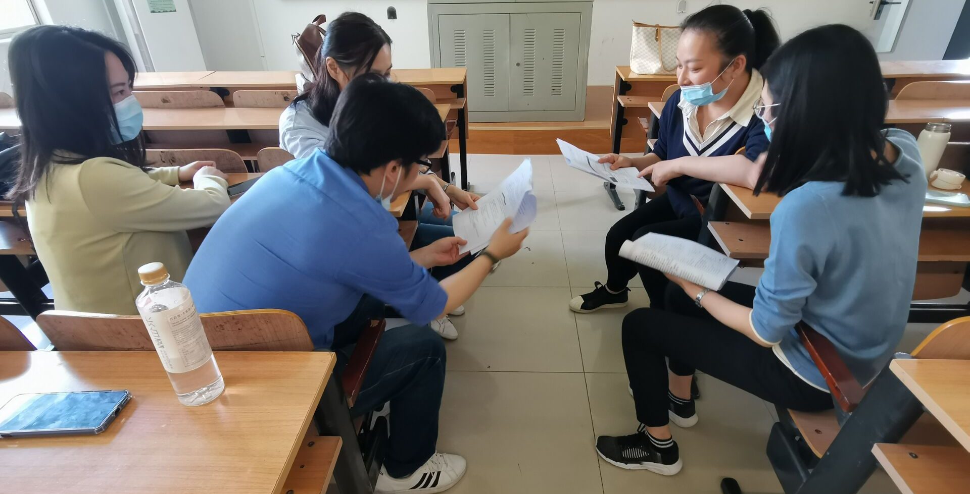 团结协作，追求卓越 – 2022年外研社开展“教学之星”全国复赛教师团队备赛研讨