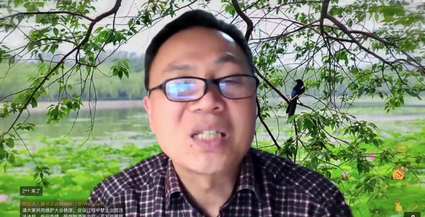 吴才智教授为武汉工程科技学院师生作“疫情当前的心理建设”专题讲座