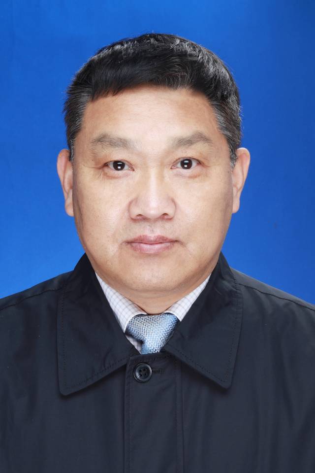 阎占定