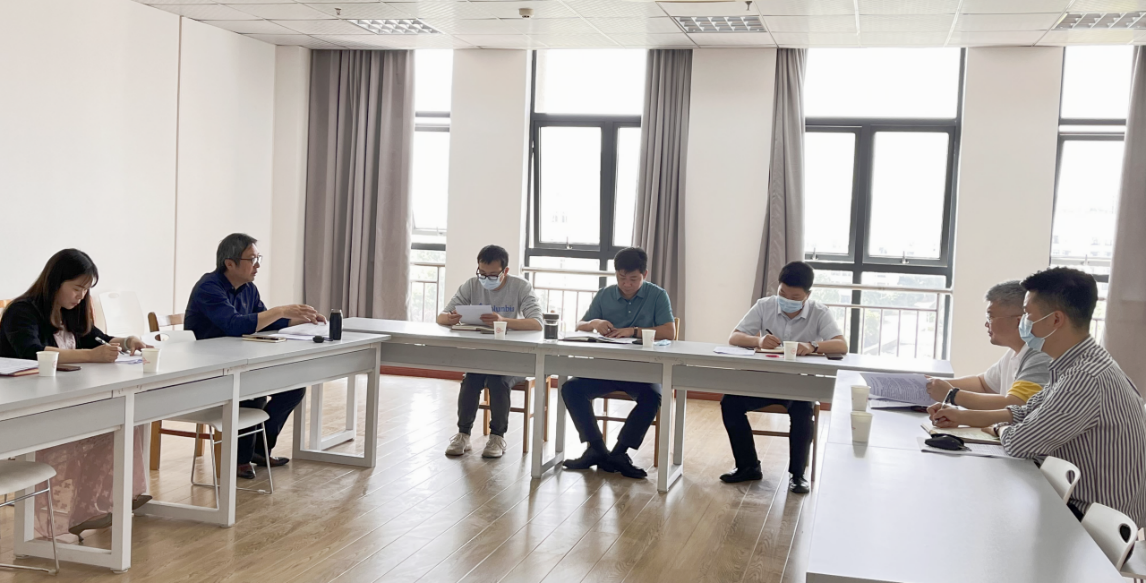 校领导莅临人文学院开展工作调研