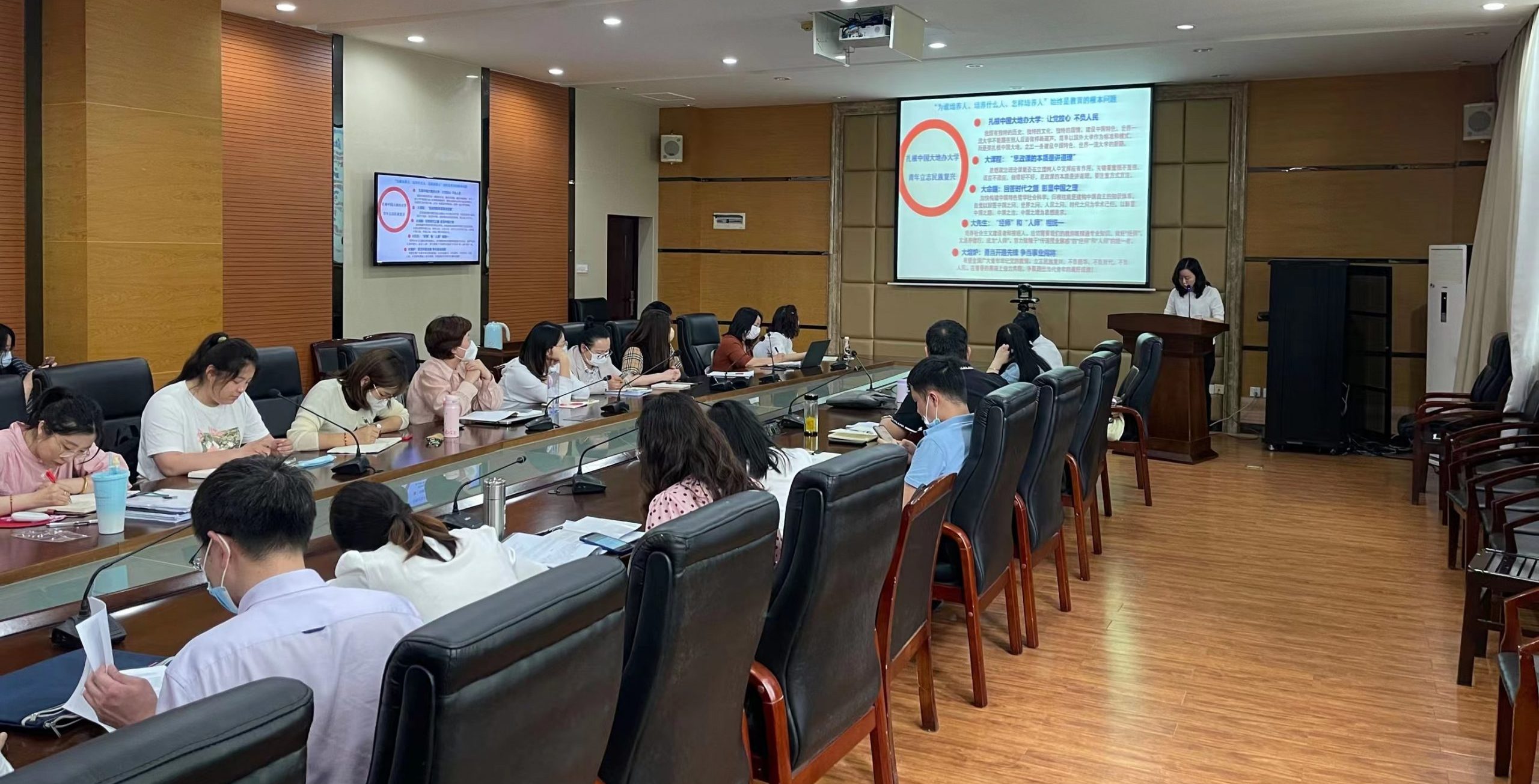 习近平总书记在中国人民大学考察时的重要讲话在武汉工程科技学院引发热烈反响