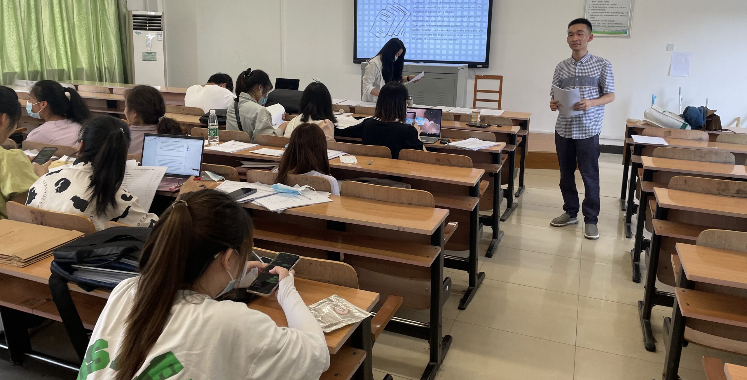 未来值得期待，人文学子“一起向未来”——人文学院师生毕业前指导活动报道