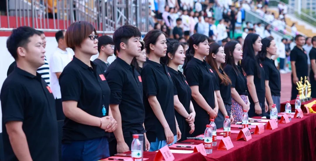 武汉工程科技学院举行2022“校园之星”操武大赛暨体育文化节闭幕式