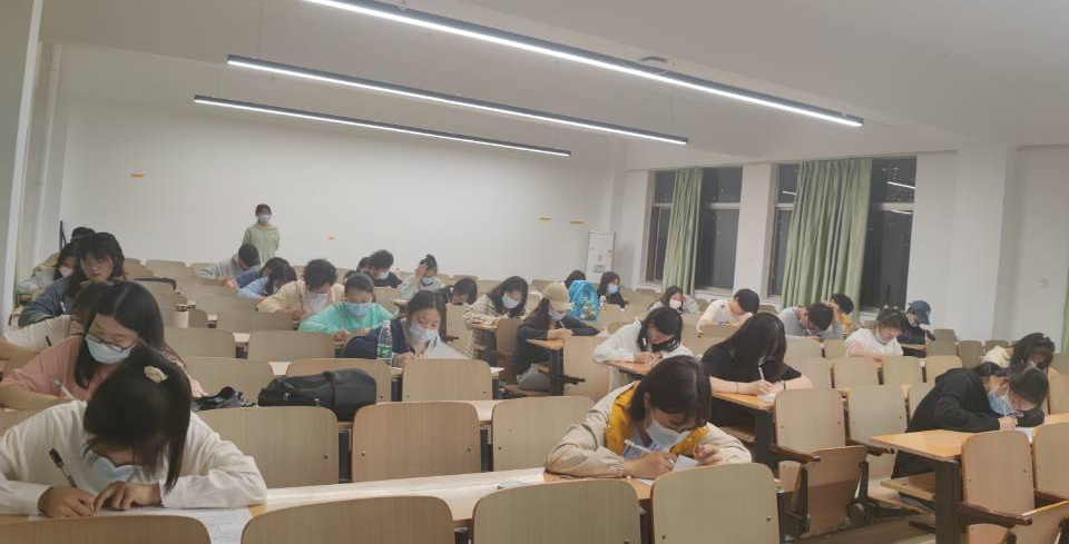共同建设党宣团队 致力提高个人能力 人文学院第二届党宣干事补录考试顺利举行