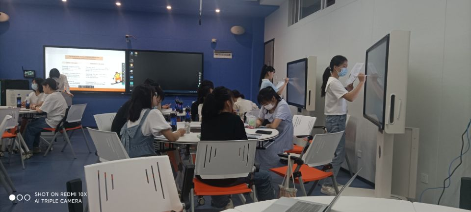 星星之火，舞动师魂| 我校公共外语教学部教师团队荣获2022年外研社“教学之星”全国复赛二等奖