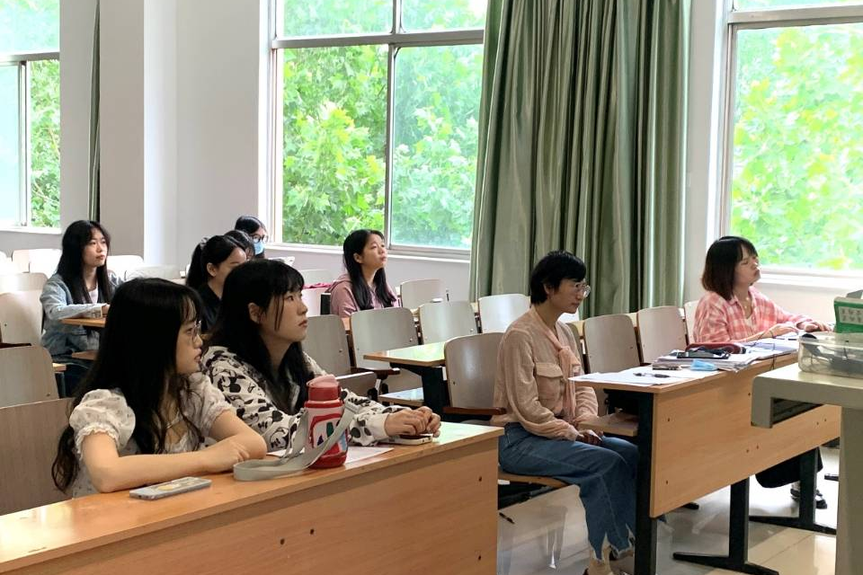 以赛促学 共同成长 我校人文学院举行首届教学技能大赛