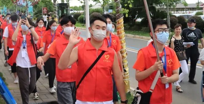 【江夏共青团】江夏发展进行时，青春学子不停步——江夏区举办“一起向未来”学子行活动