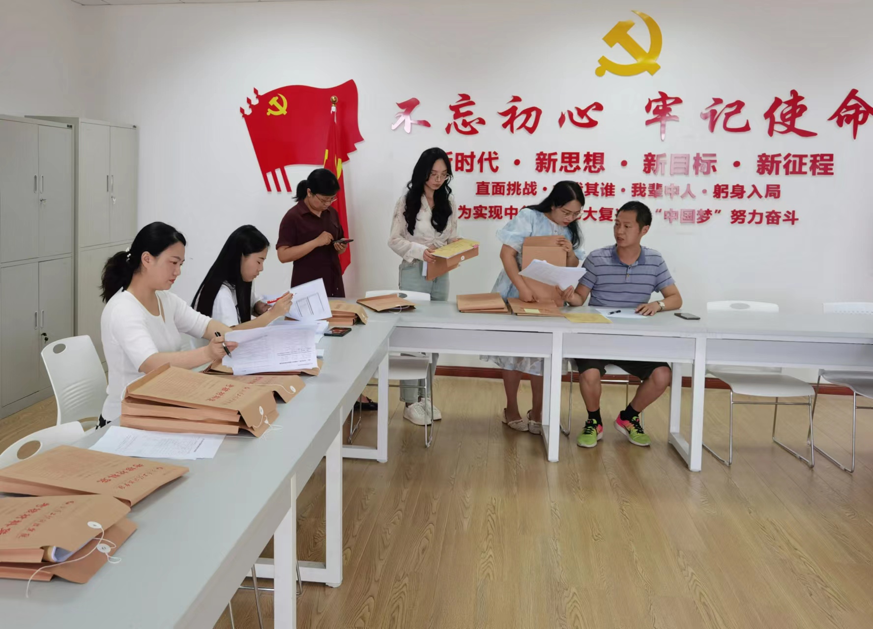 经管学院开展2021-2022-2学期教学材料大检查