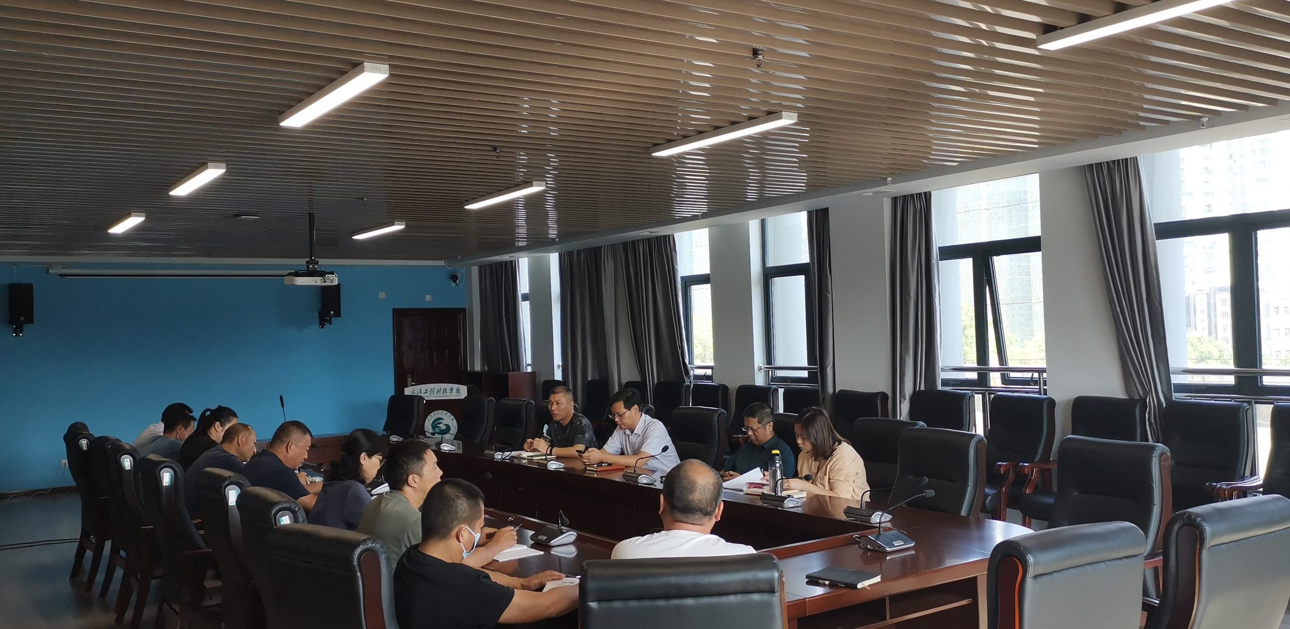 提前谋划 压实责任I后勤保卫处再次召开疫情防控和开学准备工作会议