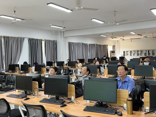 精进勤修，时刻莫忘——财会系举办“如何备好一次课”和“一堂示范课”青年教师培训活动
