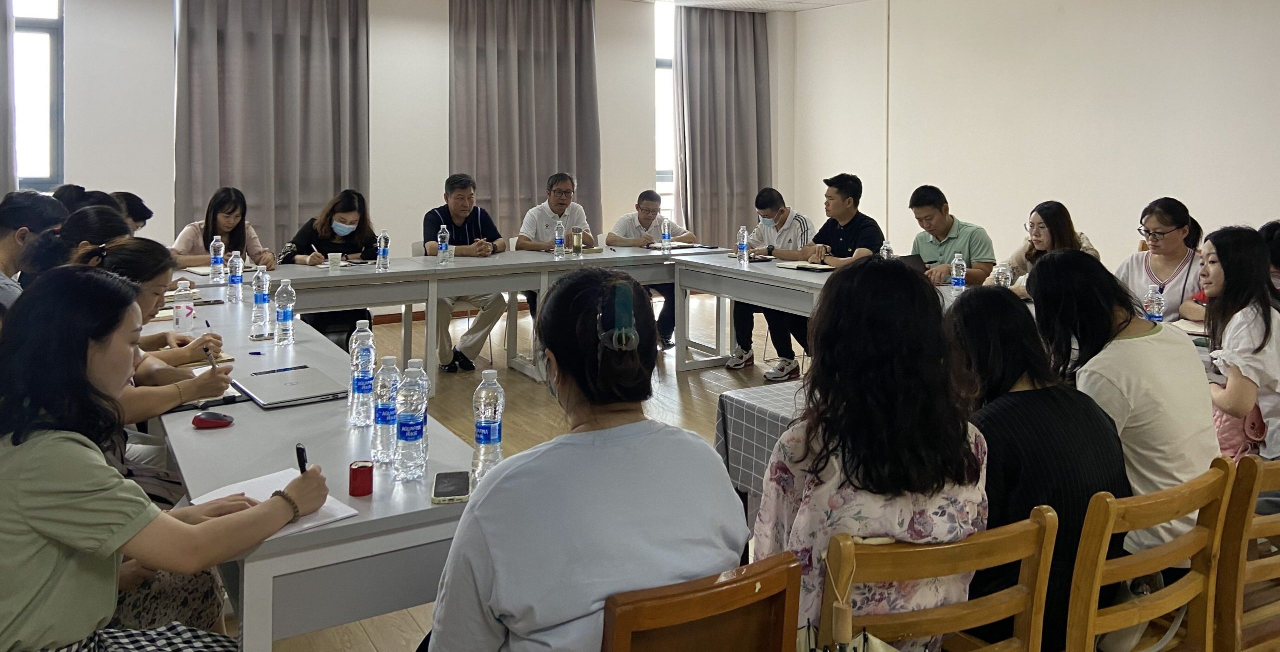 人文学院召开专业建设与教学质量提升专项座谈会