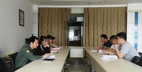 图文信息中心集体学习全省教育大会精神