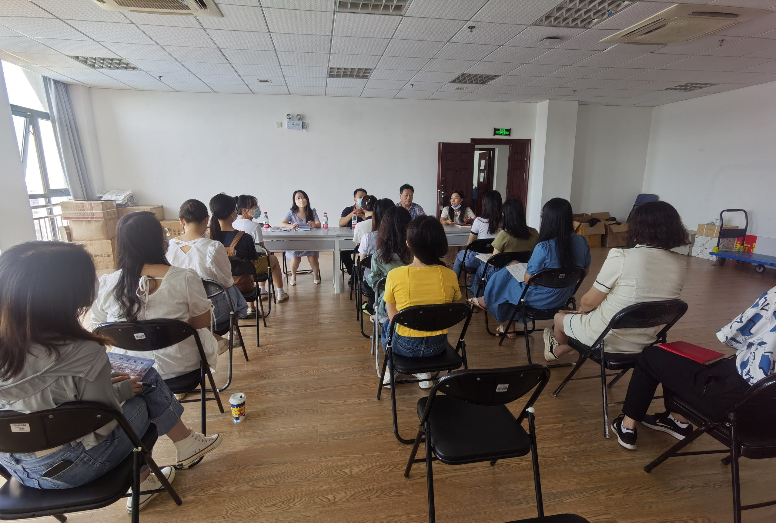 信息工程学院开展国际化专题培训会