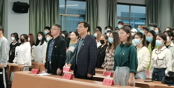 经济与管理学院第三十五期党校开班仪式圆满结束 “党史和新中国史”——武汉工程科技学院校长助理郭万春老师为我院入党积极分子授第一堂党课