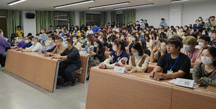 “常态疫情防控，不忘寝室安全”开展全校大查寝