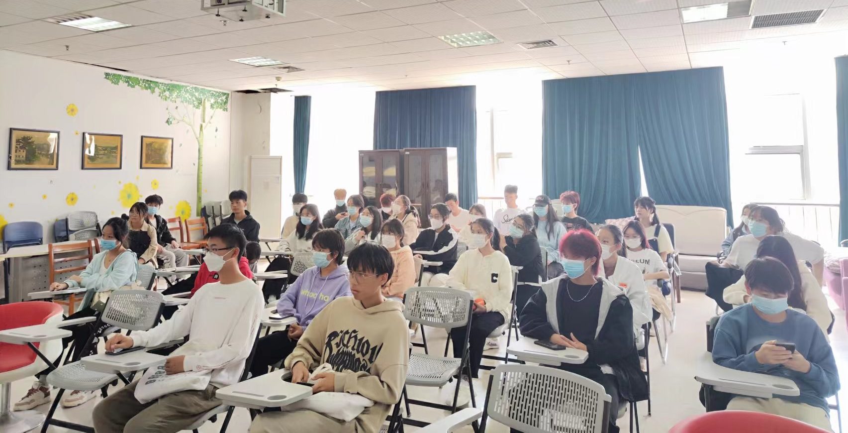 22级新生心理访谈工作顺利完成