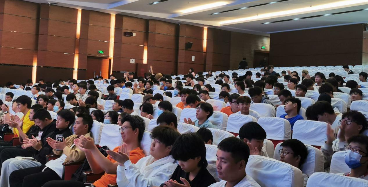 “筑梦土木，扬帆起航”—2022级土木工程专业新生第一课堂知名专家讲座