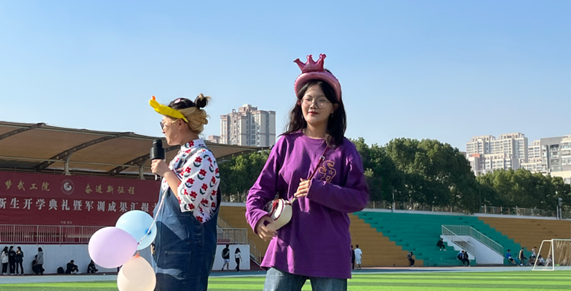 人文学院22级班级破冰活动顺利开展