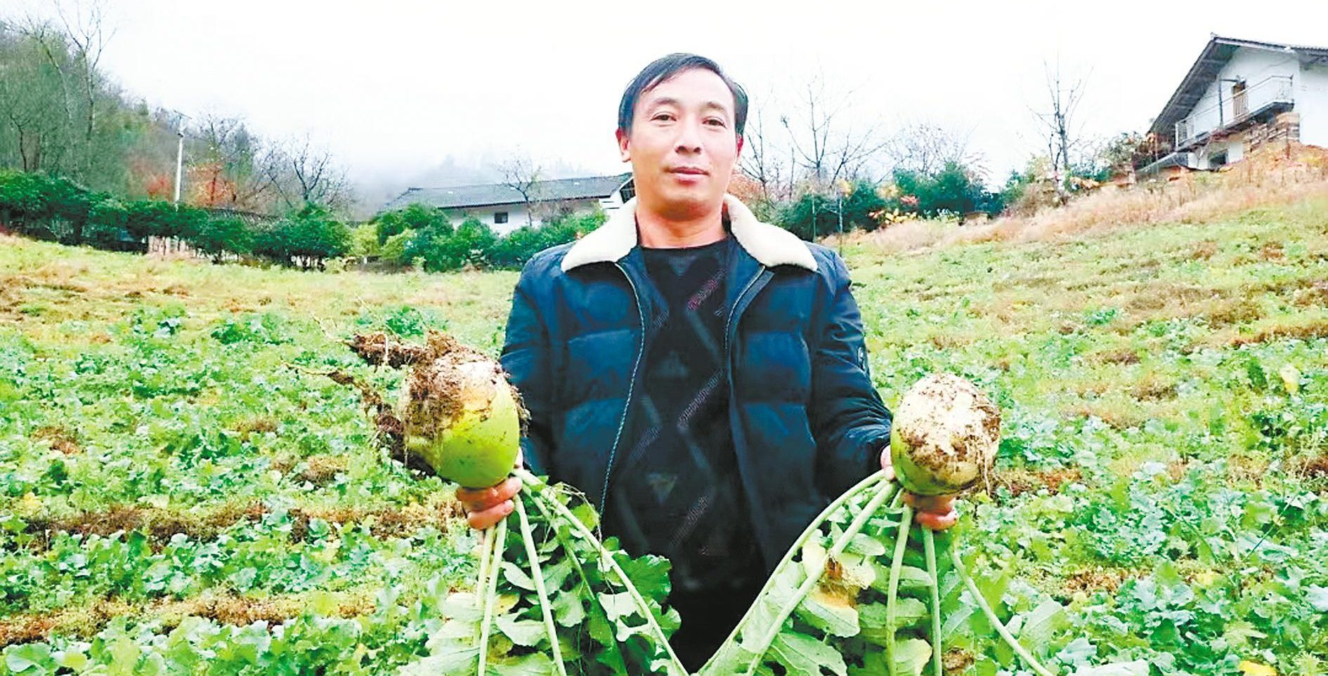【湖北日报】省直单位帮扶神农架林区——把村民当家人 把他乡当家乡