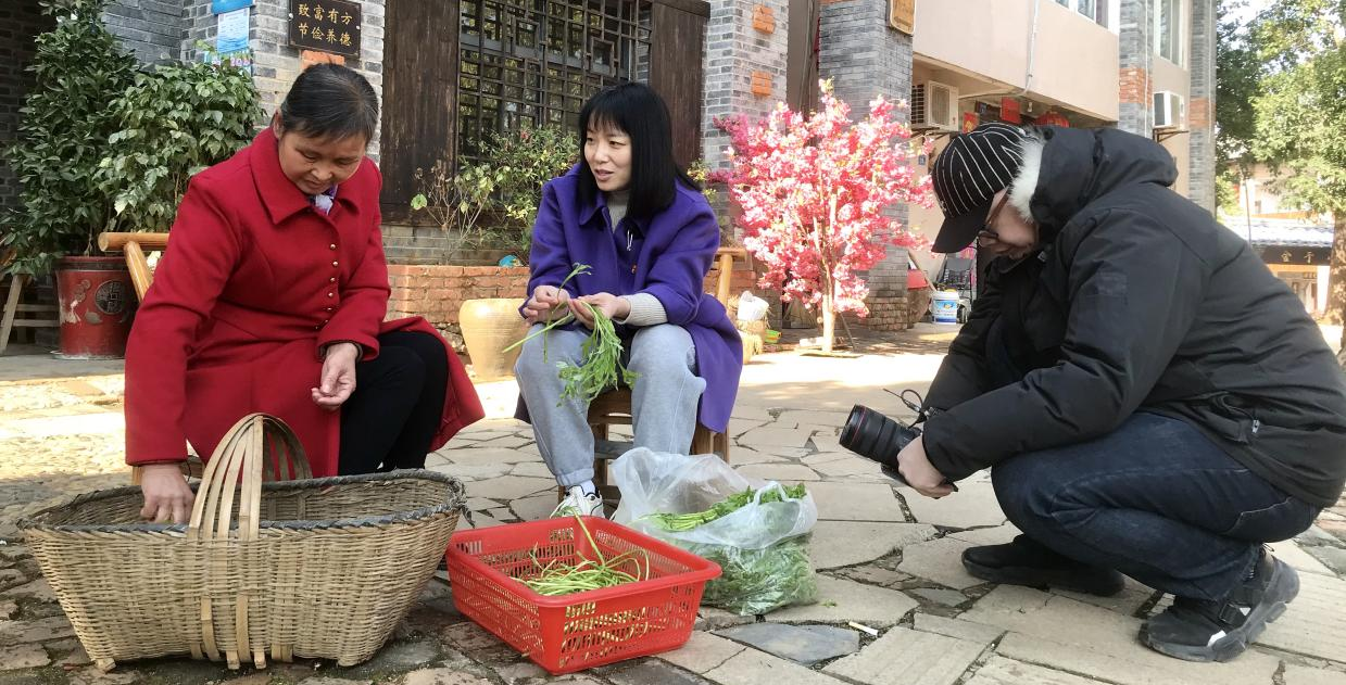 理论宣传，服务乡村振兴——我校何犇老师主持的理论故事节目《是这个理》“小朱湾迎风长”上线播出