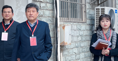 校领导带队走进课堂，检查新学期线下教学“第一课”