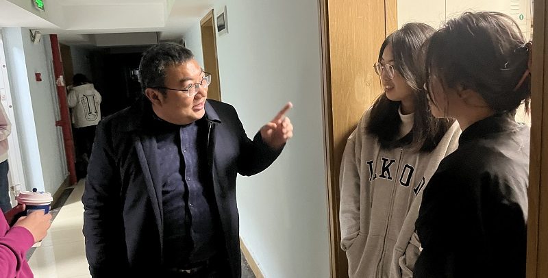 温暖入心，关怀入寝——新学期查寝工作