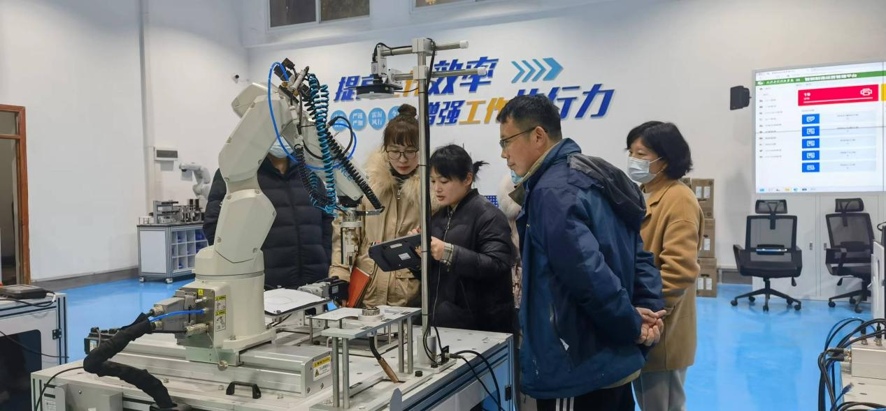 机械自动化系——推进实践教学技能训练检查，提升实训教学质量