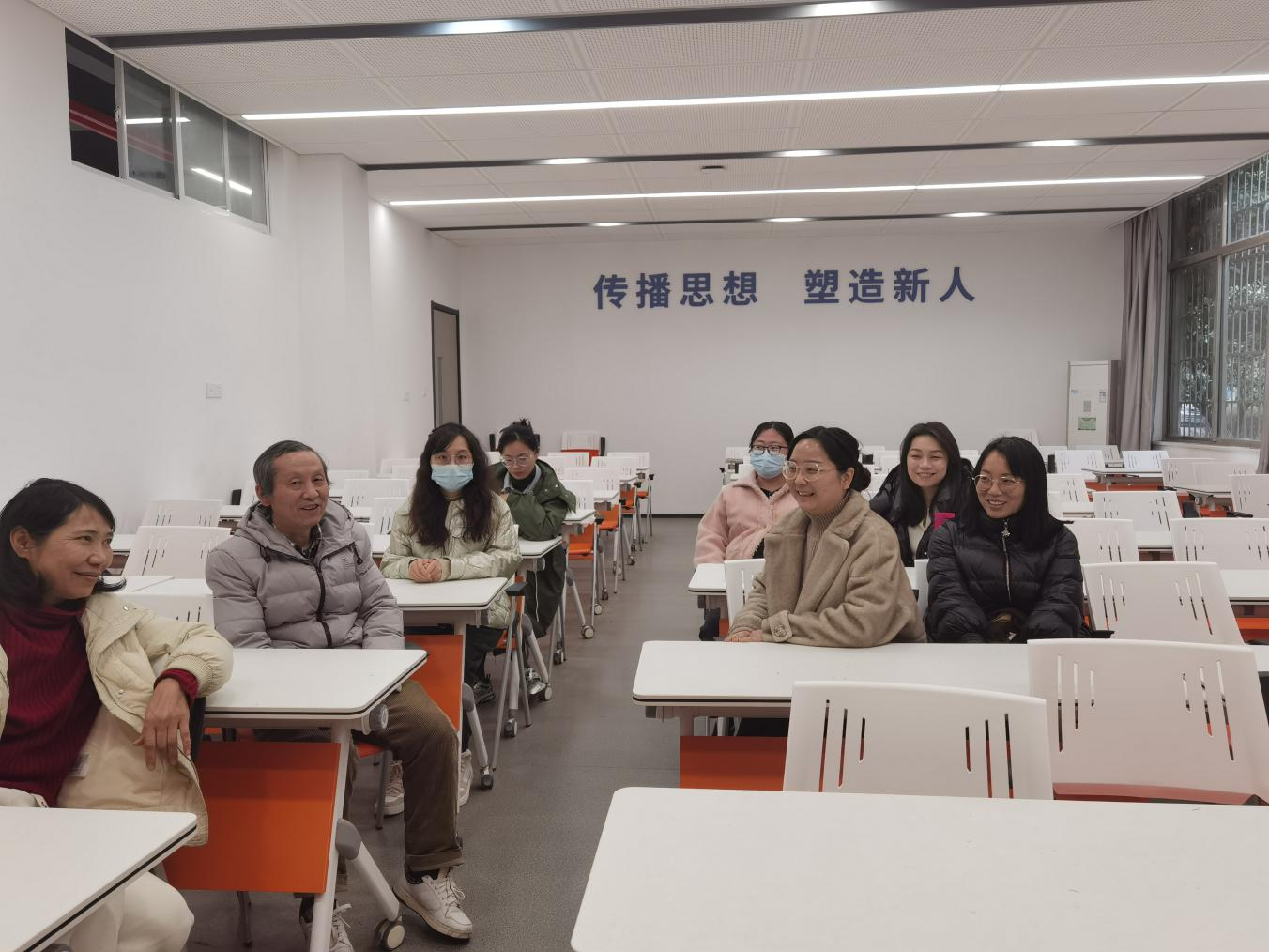 群策群力谋创新  ——概论教研室组织开展新学期第一次备课活动