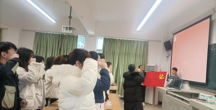人文学院学生第二、三党支部召开2022下半年预备党员接收大会