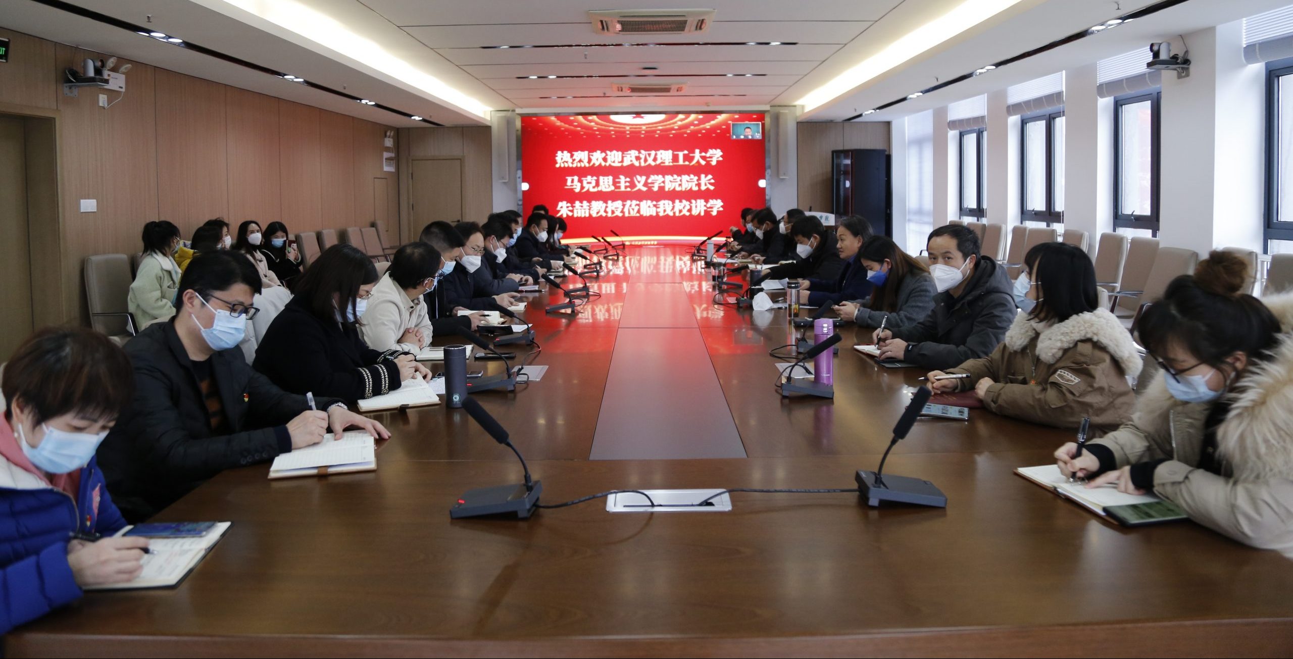 学习贯彻党的二十大精神 | 湖北省委宣讲团走进武汉工程科技学院