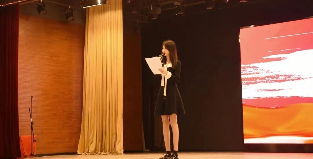 人文学院开展第十五届大学生诗歌夏令营活动