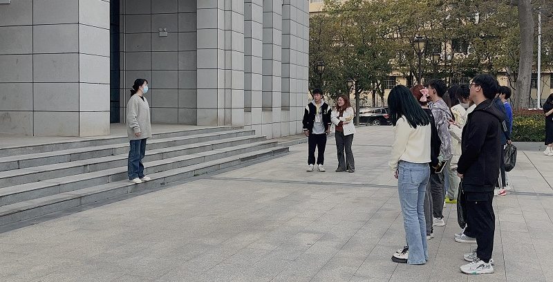 “学雷锋，树新风，构建和谐校园”学雷锋活动月第二次活动—“清洁武工院，共建美好社区”