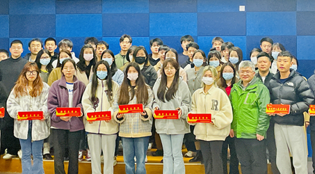 艺术与传媒学院隆重举行“学生党员宿舍及退伍军人宿舍”挂牌启动仪式