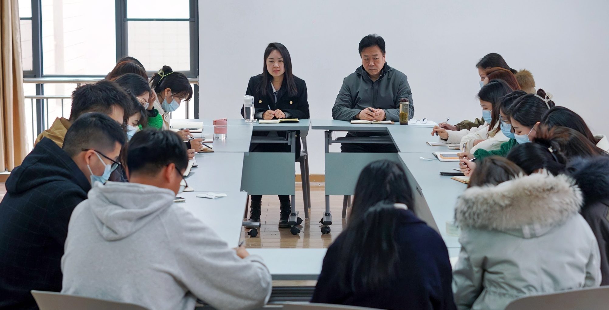 机械与工程学院辅导员日常工作例会