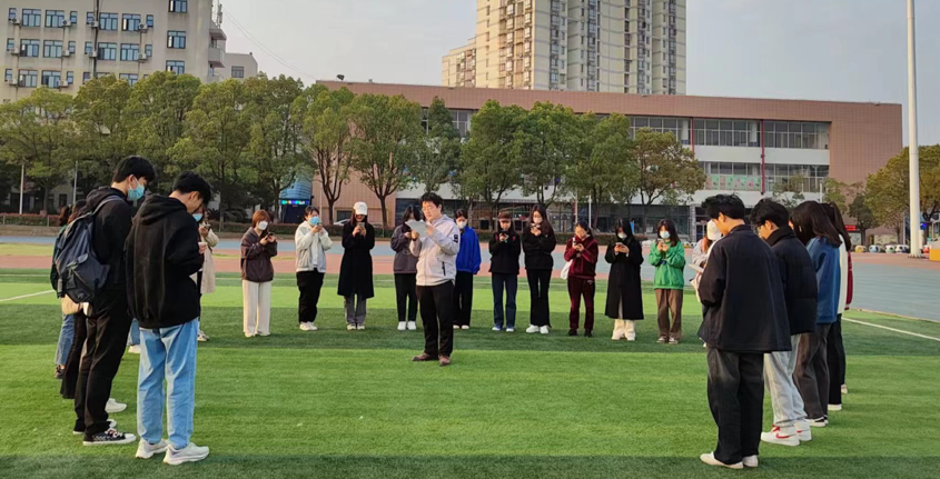 人文学院公共外语教学部朗读队开展“预防甲流，守护健康”主题活动