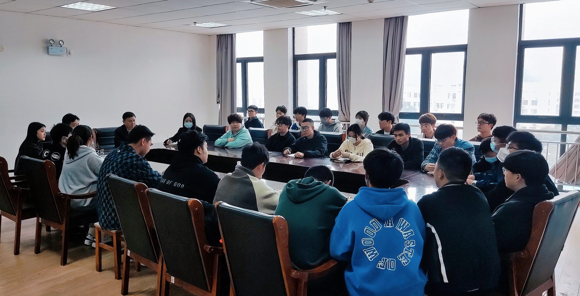 倾听心声，暖心交流｜我校机械与工程学院召开学生座谈会