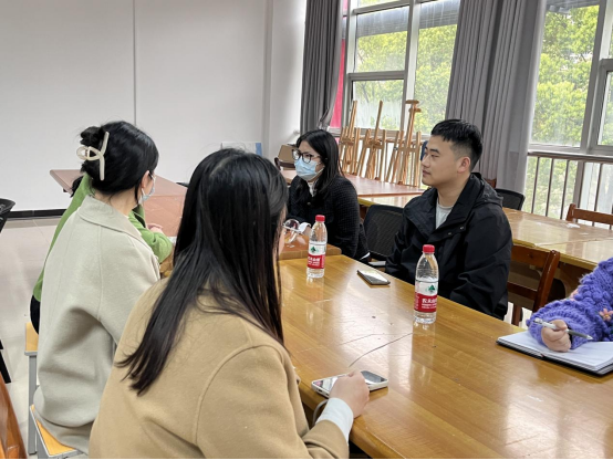 （工作室日常）学长制与个性化学习研究团队召开工作例会