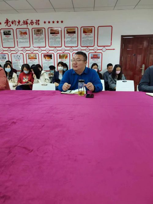 经济与管理学院召开人才培养方案修订专题会