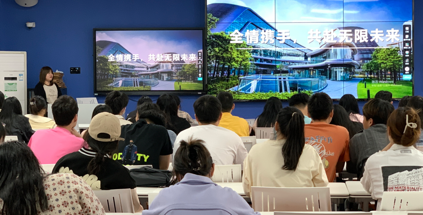 我有“薪”资，你有梦｜人文学院举办大学生招聘活动