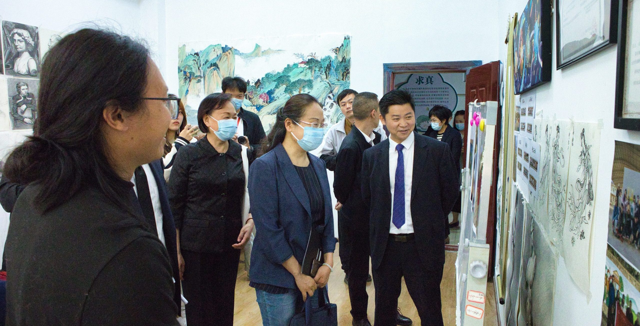 【极目新闻】毕业生在鄂创业主体已达千余家！“育苗”行动走进武汉工程科技学院