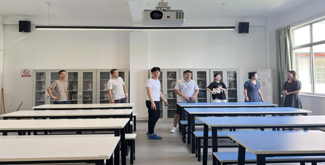 人文学院开展实验室安全大检查及实验教学准备工作