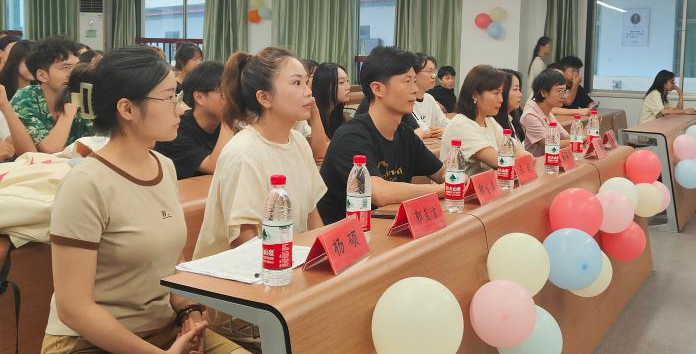 今朝启程，高处相见丨人文学院举行2023级专升本入学教育讲座