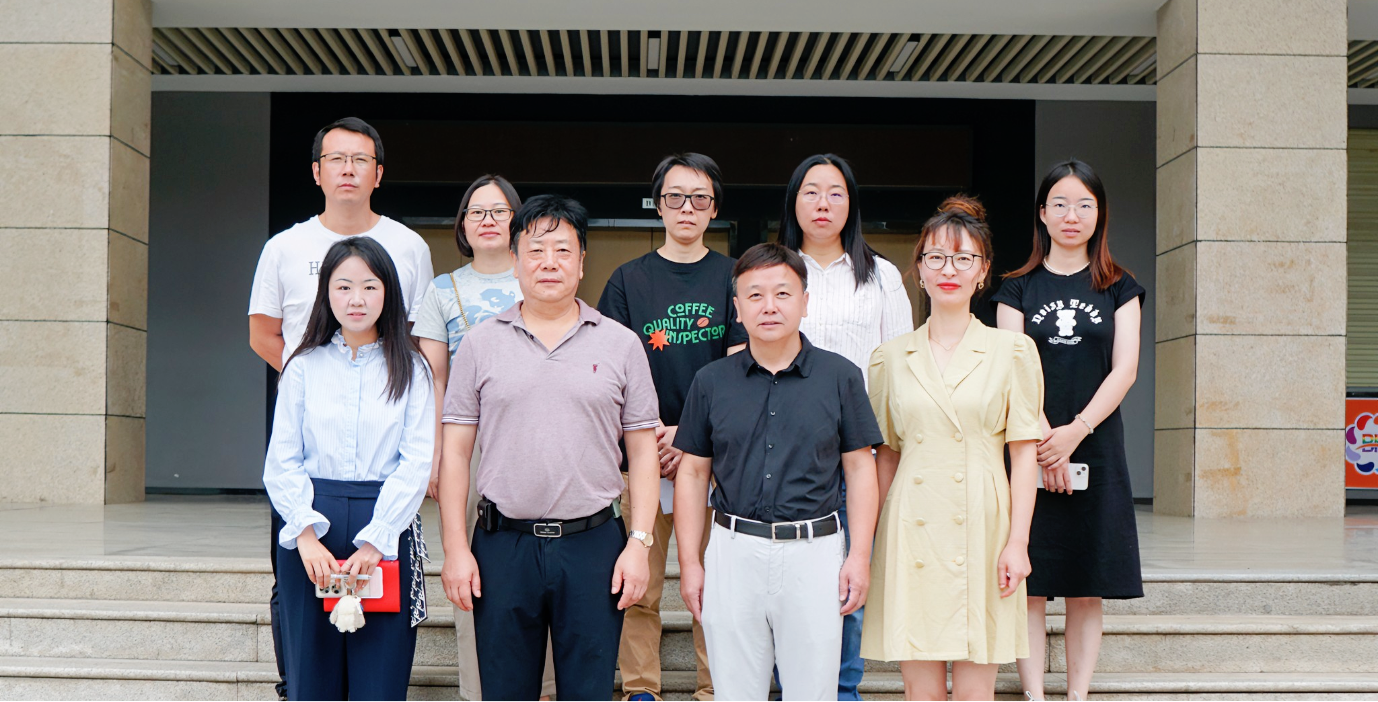 机械与工程学院领导班子亲临三教查课，共同开启新学期！