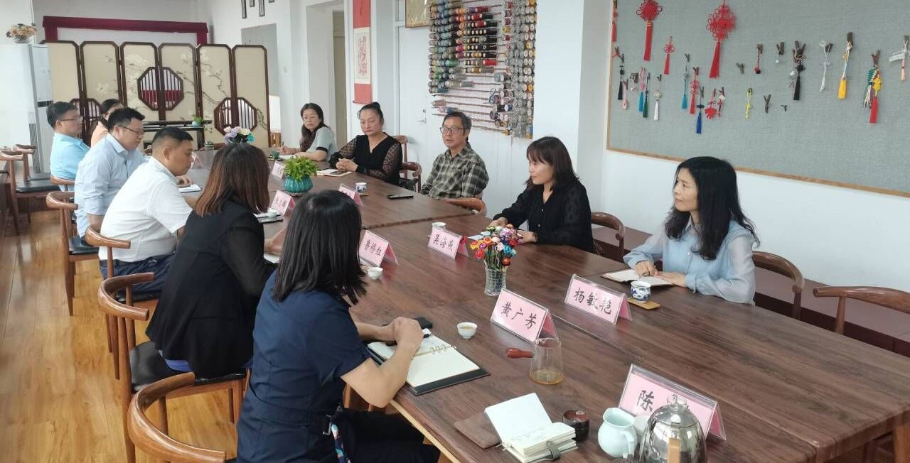 考察走访多交流 融合推进促发展 ——人文学院前往湖北工业大学外国语学院考察交流