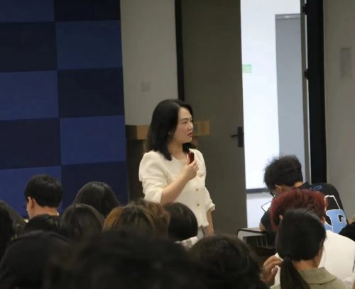 以“心”迎新，梦想起航——电商直播协会纳新暨“青龙杯”电商直播大赛宣讲会