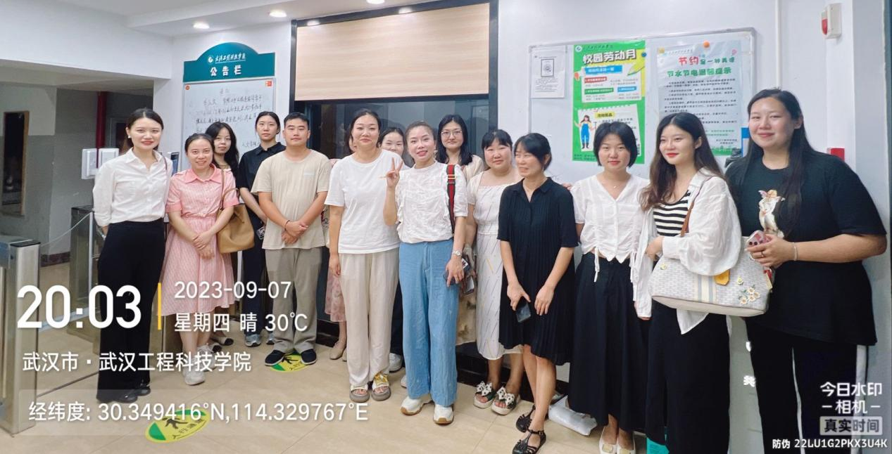 文明寝室共建设 人文关怀暖人心 人文学院组织开展查寝活动