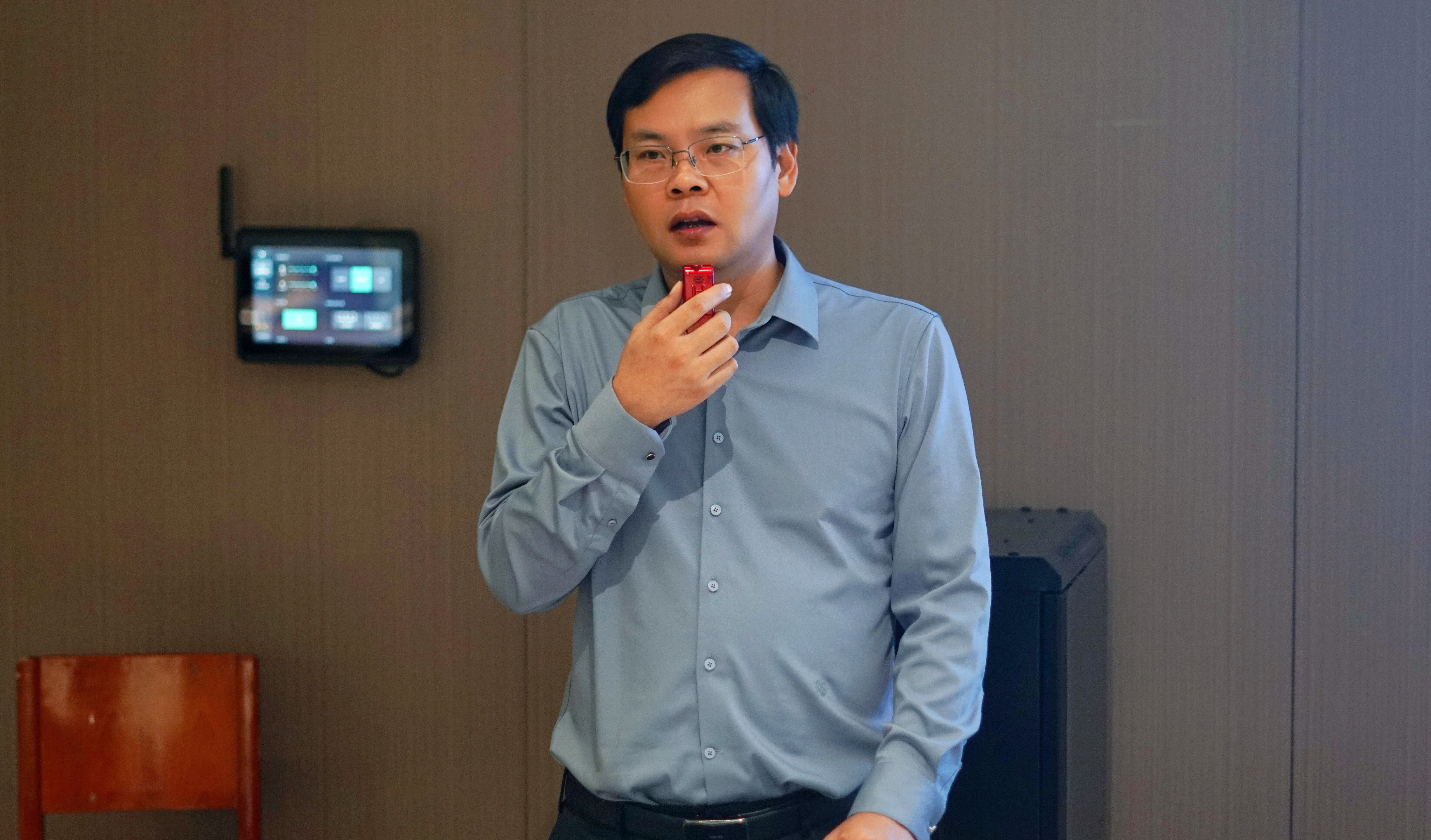 世界变乱交织 中国笃行担当——学校党委常委、校长助理郭万春为23级学生讲授形势与政策课