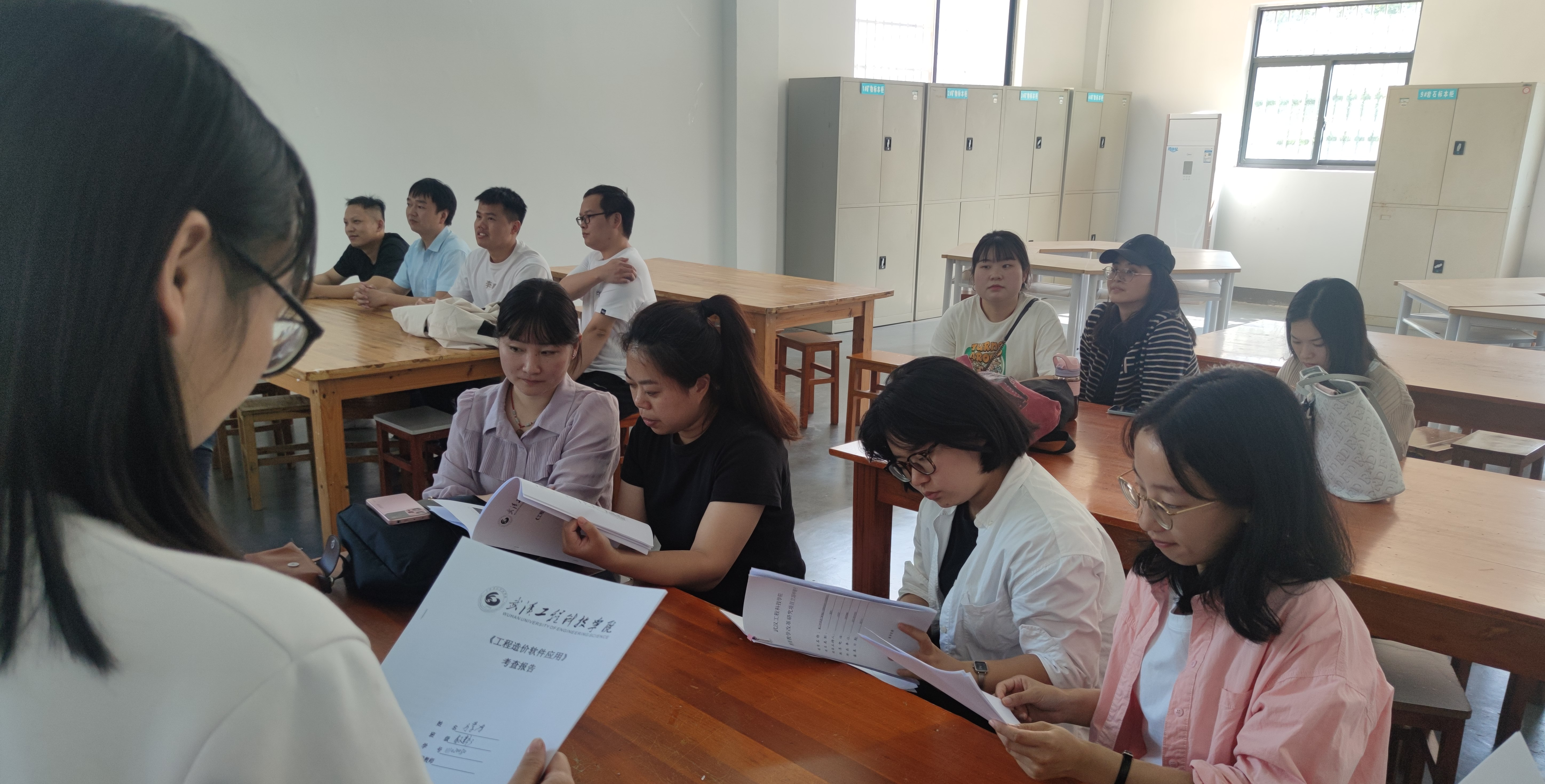 对照课标查质量   坚持制度抓学风 —-土木工程系开展期中教学情况检查活动
