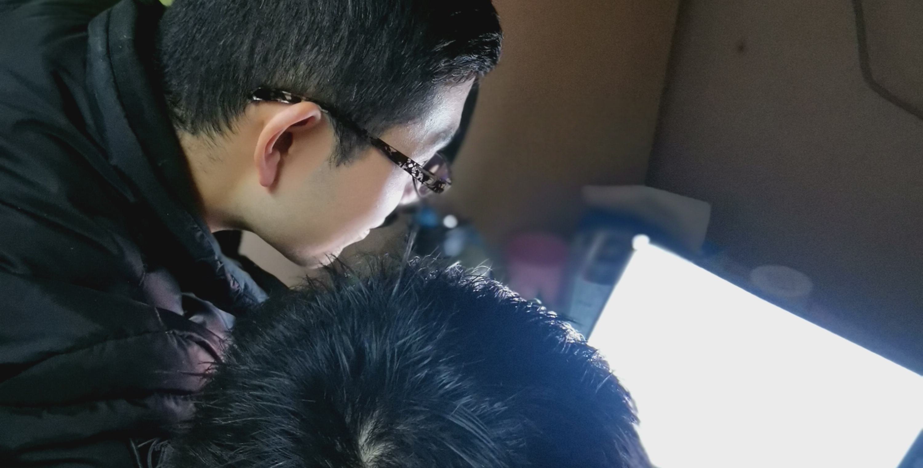 “宿”说心里话，“寓”见师生情——23电信专2班主任走进宿舍同学生谈心话家常